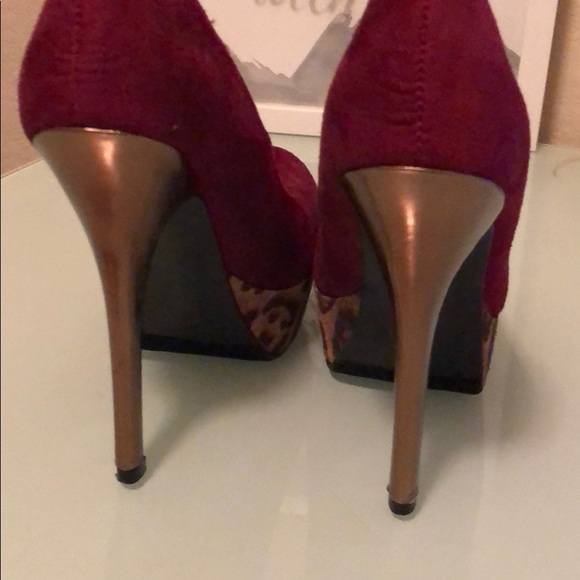 Red leopard heels - Picture 3 of 4